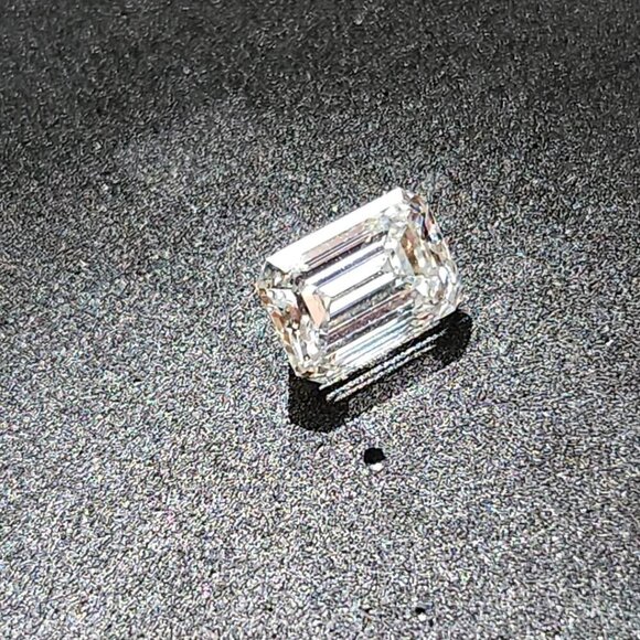 IGI Certified 2.55 Emerald Cut Lab Diamond - Picture 1 of 4